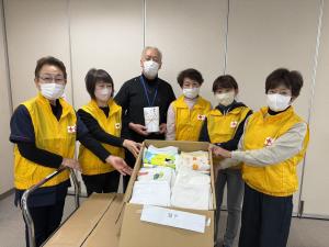 金山赤十字奉仕団　雑巾寄付