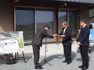 優秀賞表彰風景