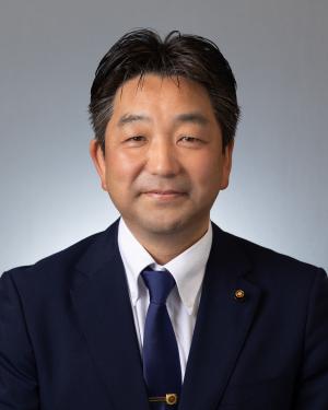 尾里集務議長写真